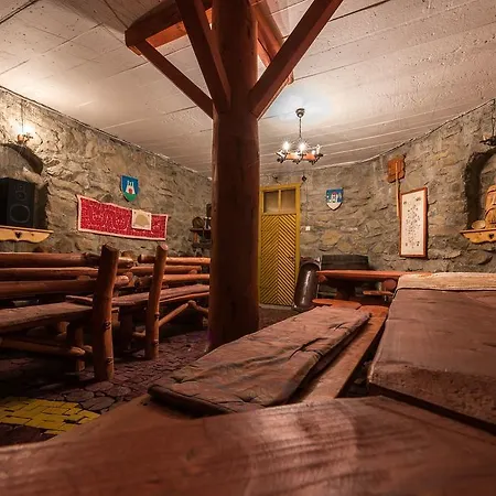 Hotell Urochyshe *